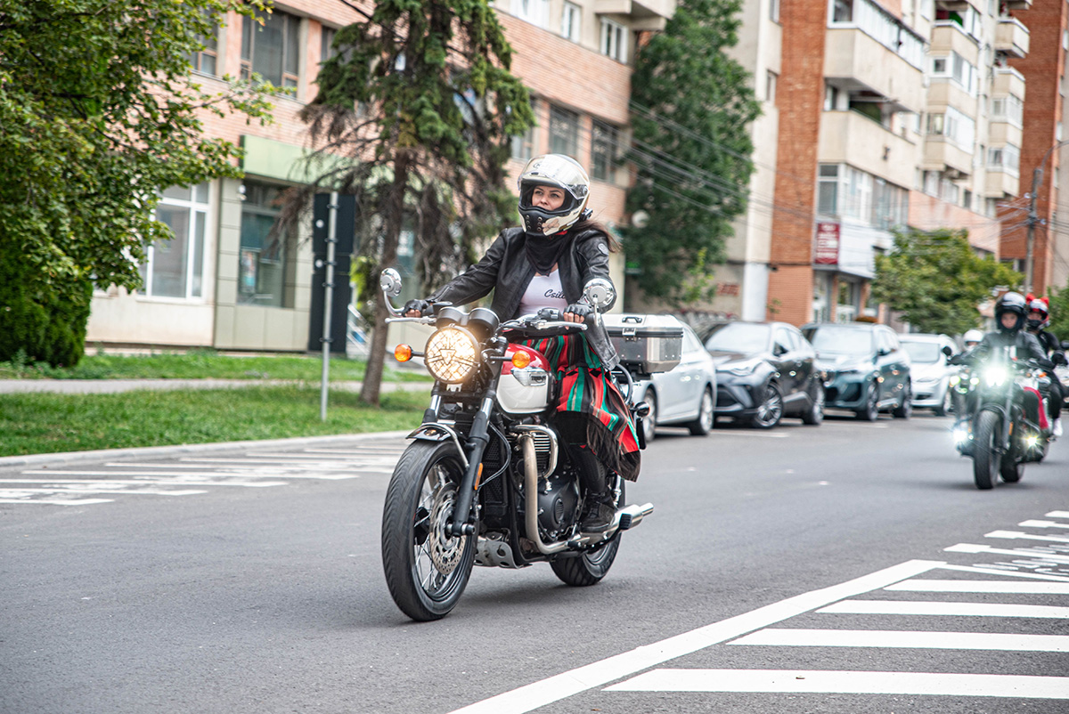 Harmadik alkalommal gurultak a női motorosok Harmadik alkalommal gurultak a női motorosok